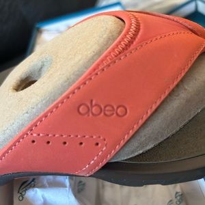 Abeo new in box sandals
